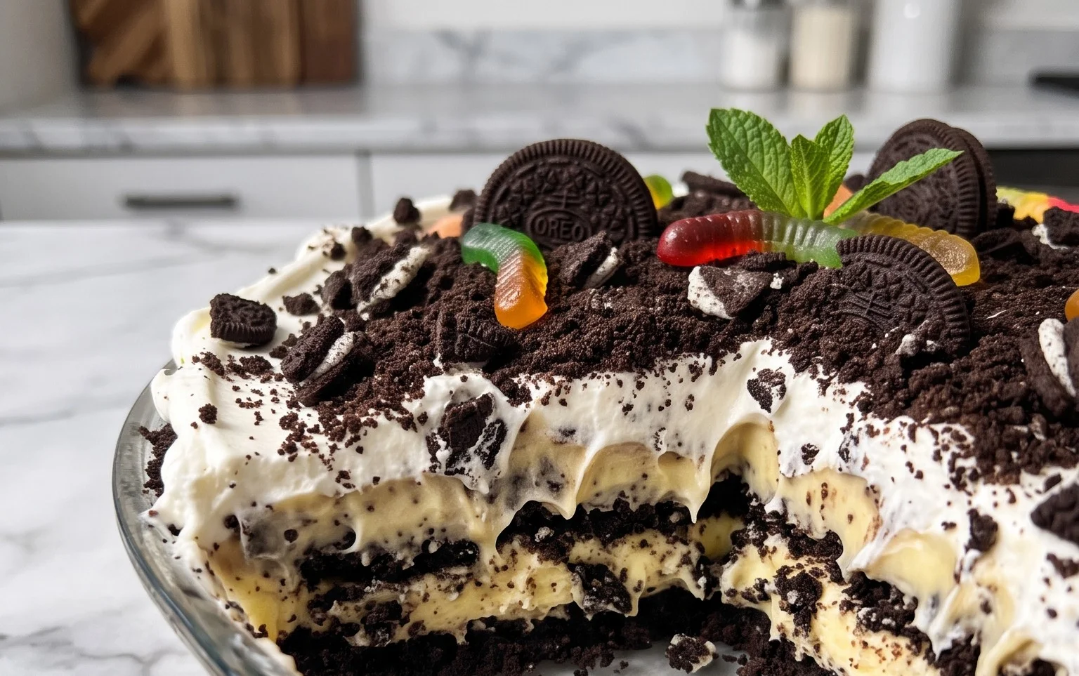 Easy Oreo Dirt Cake Recipe- Chocolate Lovers Delight
